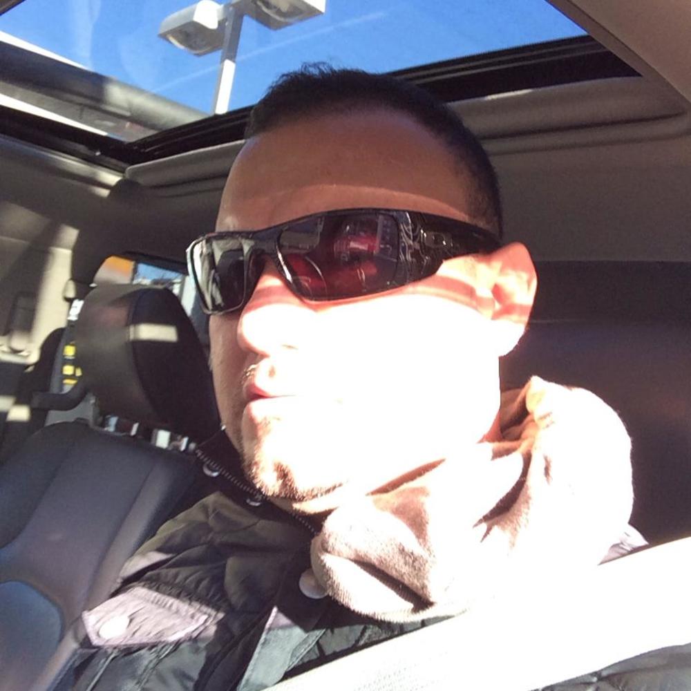 Meet your Posher, Moises